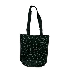 Lululemon green bag